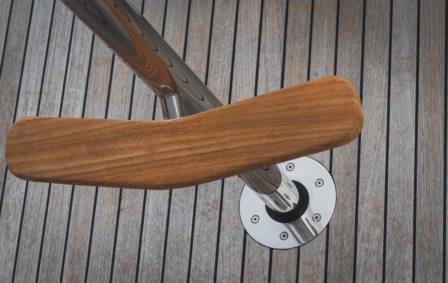 Custom removable boat seat and plug by marine Stainless Steel Fabricators, Firefish Fabrication, Auckland.
